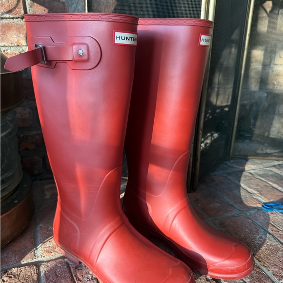 Hunter Shoes - Hunter Women's Original Tall Red Boots